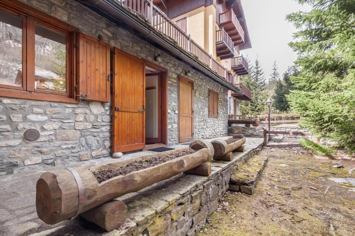 10 Min. Da Courmayeur Elegante Appartamento Pré-Saint-Didier Εξωτερικό φωτογραφία